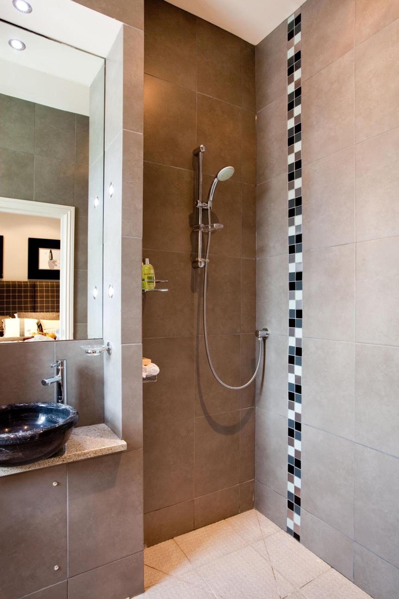 Portland Apartments Cheltenham Bagian luar foto
