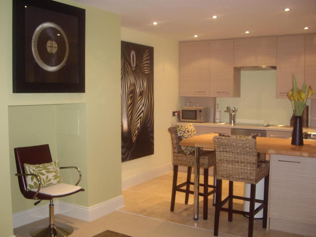 Portland Apartments Cheltenham Bagian luar foto