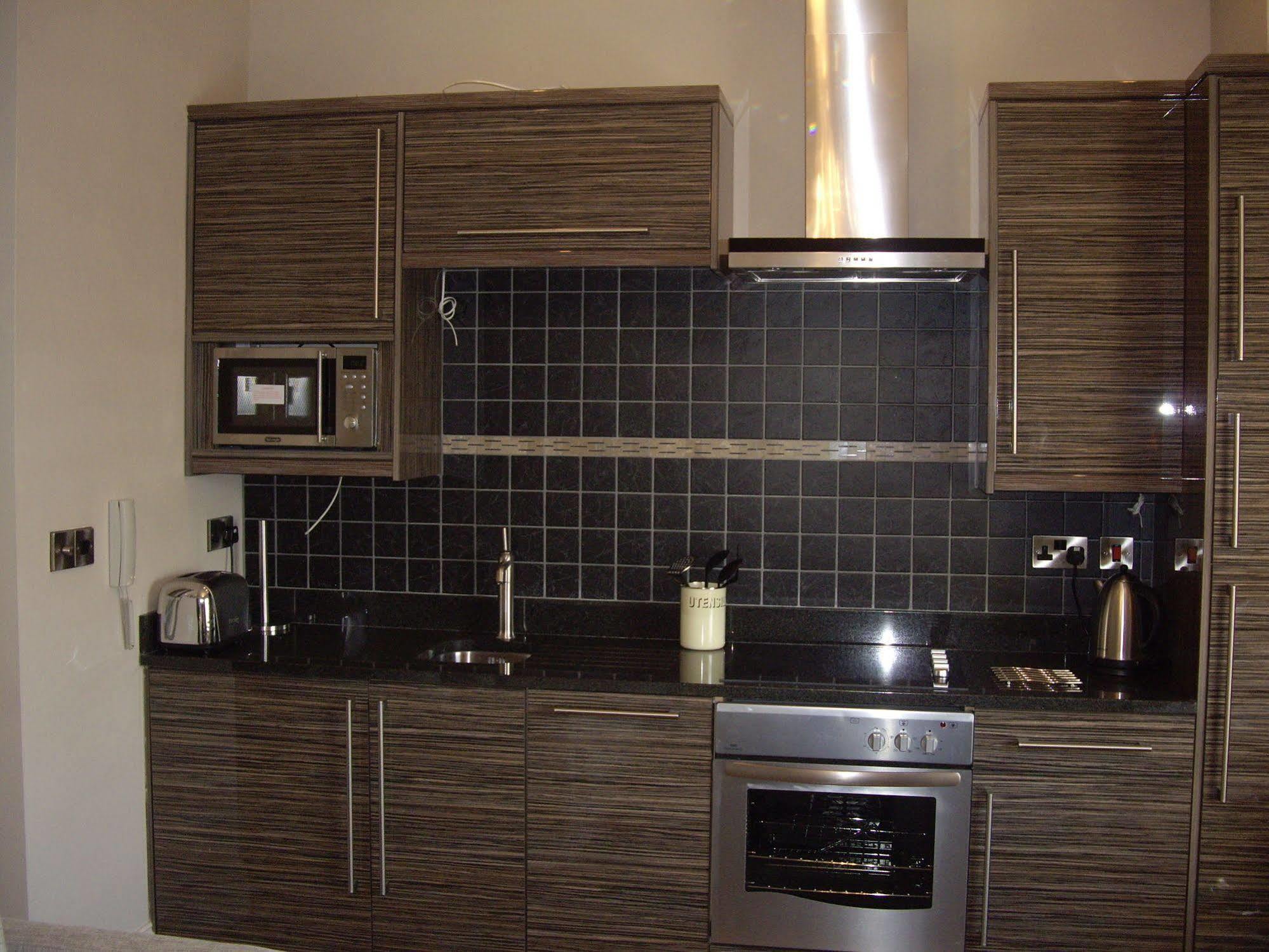Portland Apartments Cheltenham Bagian luar foto