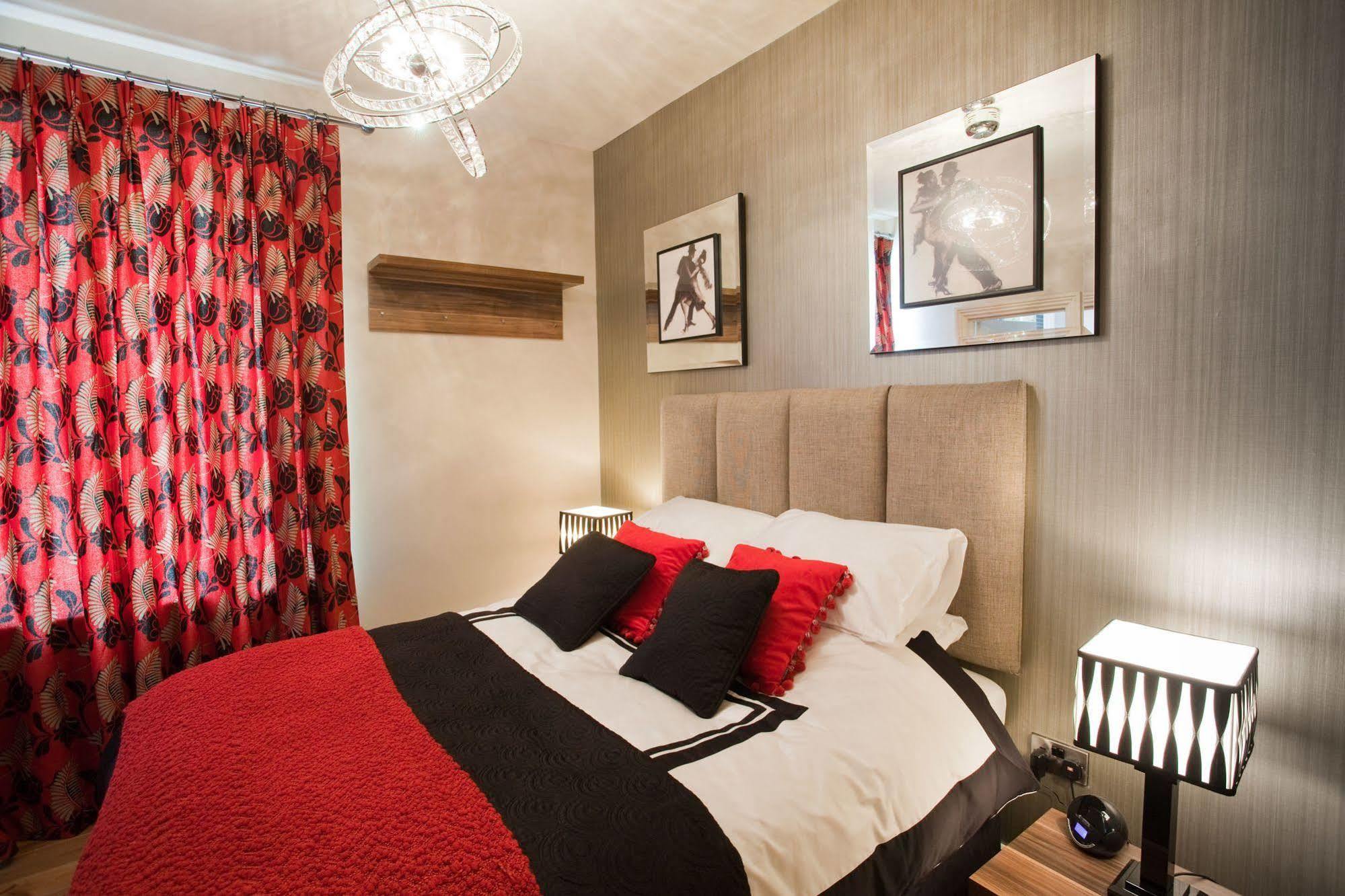 Portland Apartments Cheltenham Bagian luar foto