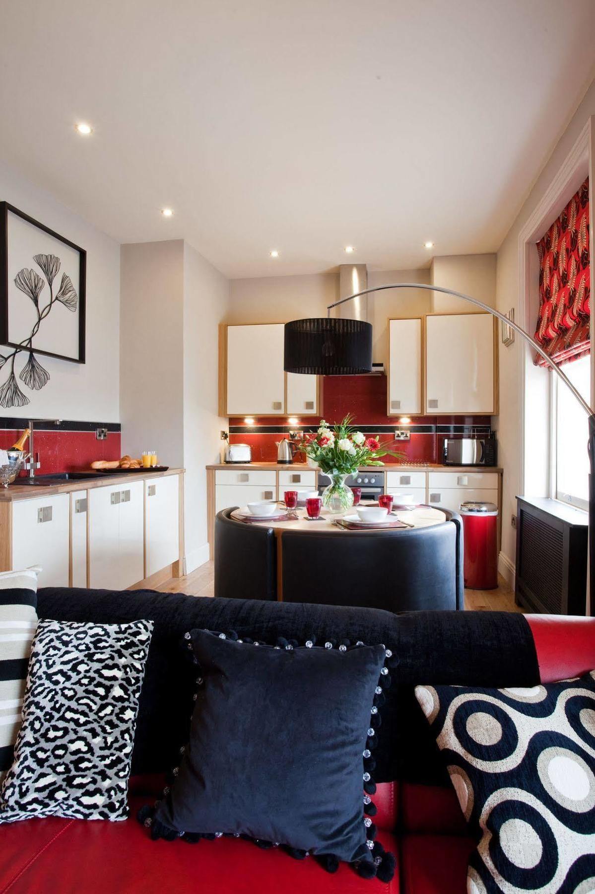 Portland Apartments Cheltenham Bagian luar foto